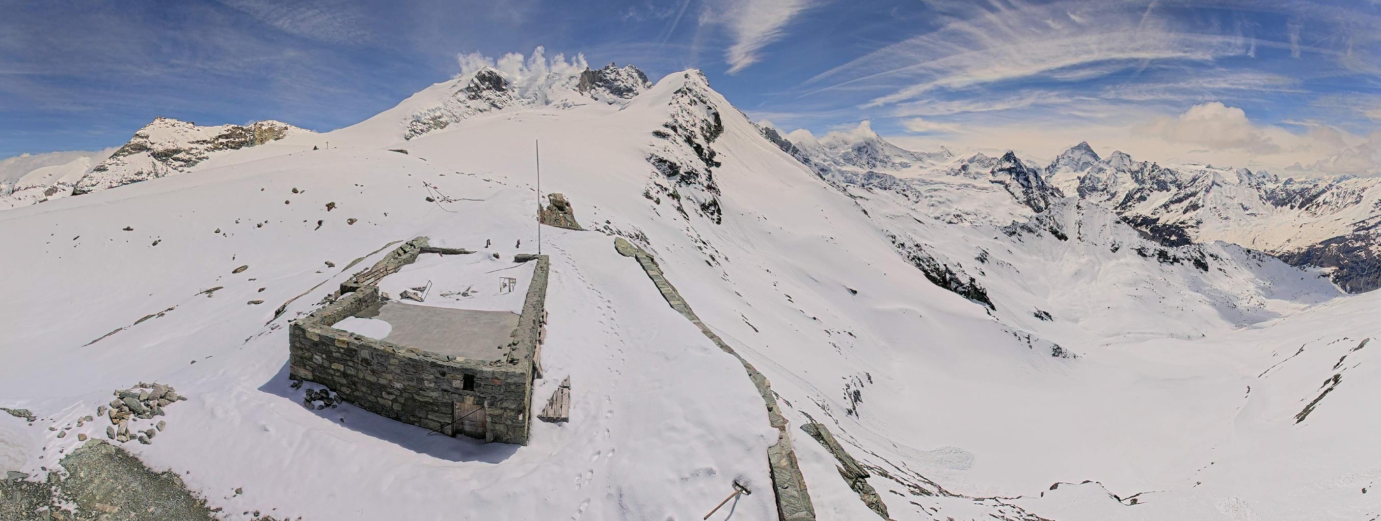 Anniviers: Cabane de Tracuit CAS - Turtmann Glacier - Bishorn - Tracuit - Weisshorn
